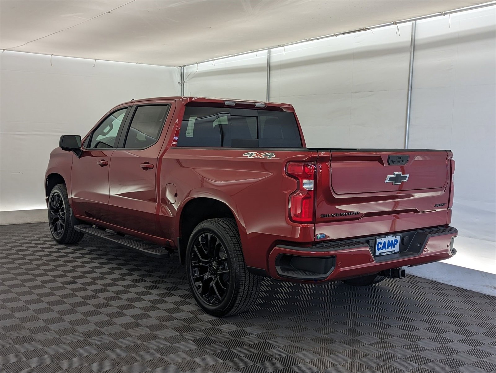 2025 Chevrolet Silverado RST photo 4