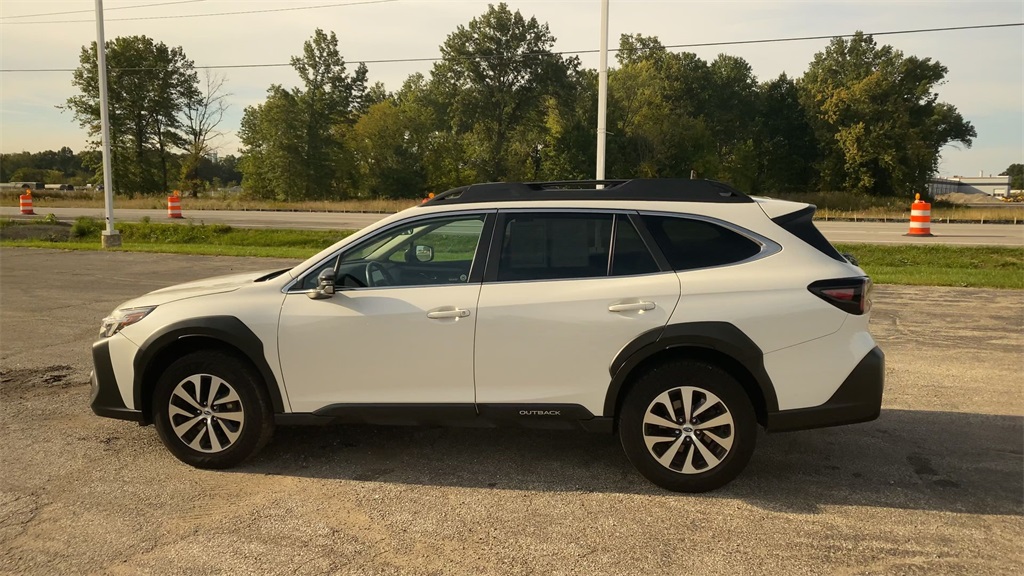 2023 Subaru Outback Premium photo 5