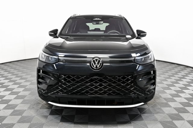 2025 Volkswagen Tiguan SEL R-Line Black photo 32