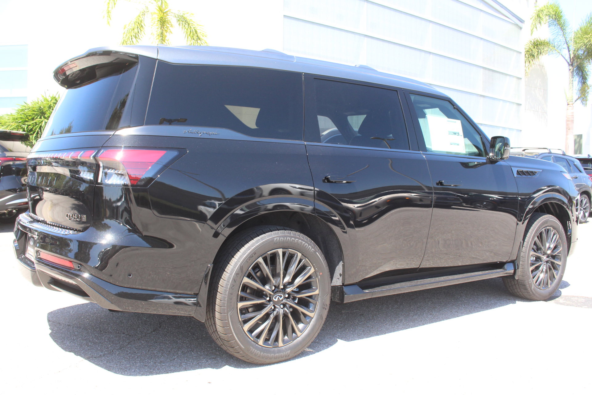 2026 Infiniti QX80 photo 6