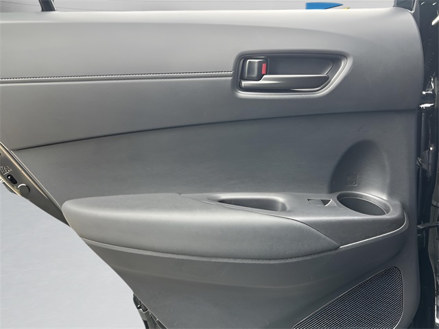 2024 Toyota Corolla Cross LE photo 20