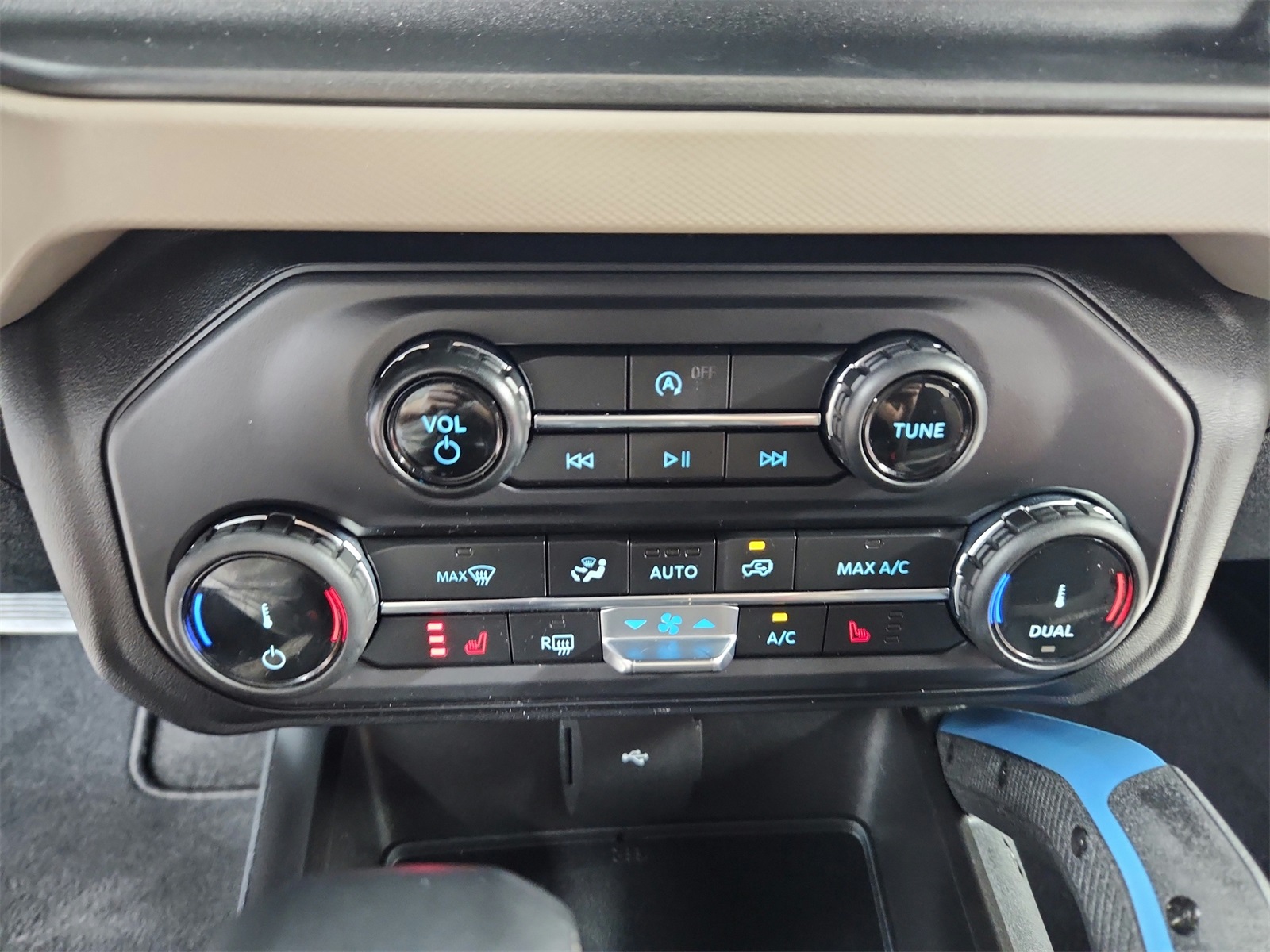 2022 Ford Bronco Wildtrak photo 29