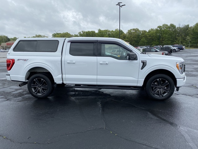 2022 Ford F-150 XLT photo 2
