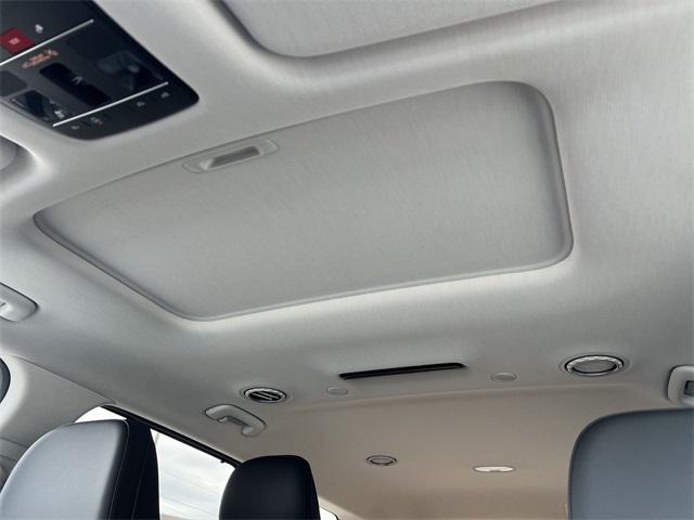2026 Hyundai Palisade SEL photo 3