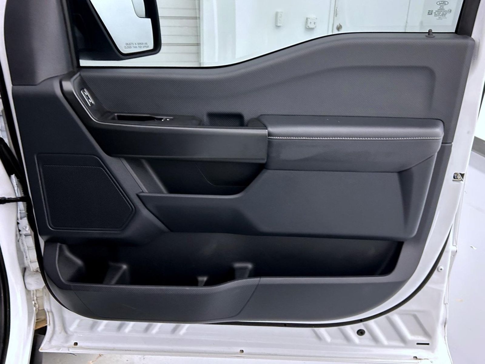 2023 Ford F-150 XL photo 14
