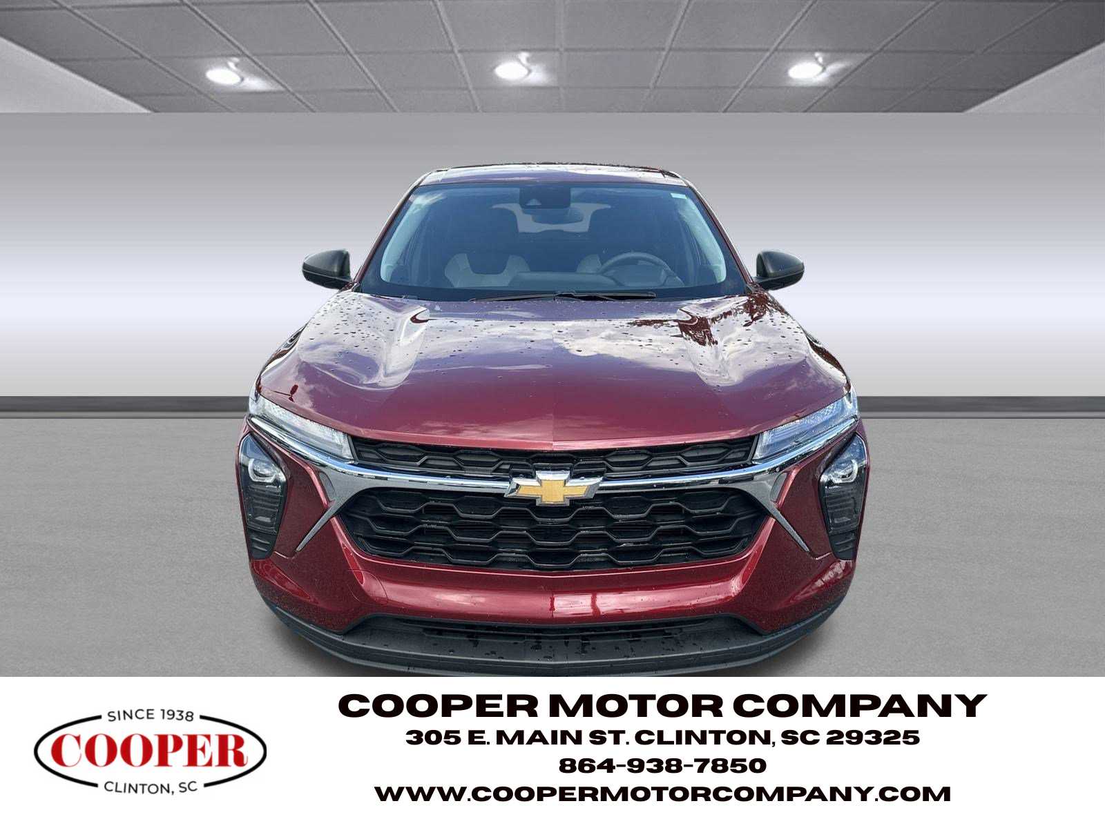 2025 Chevrolet Trax LS photo 2