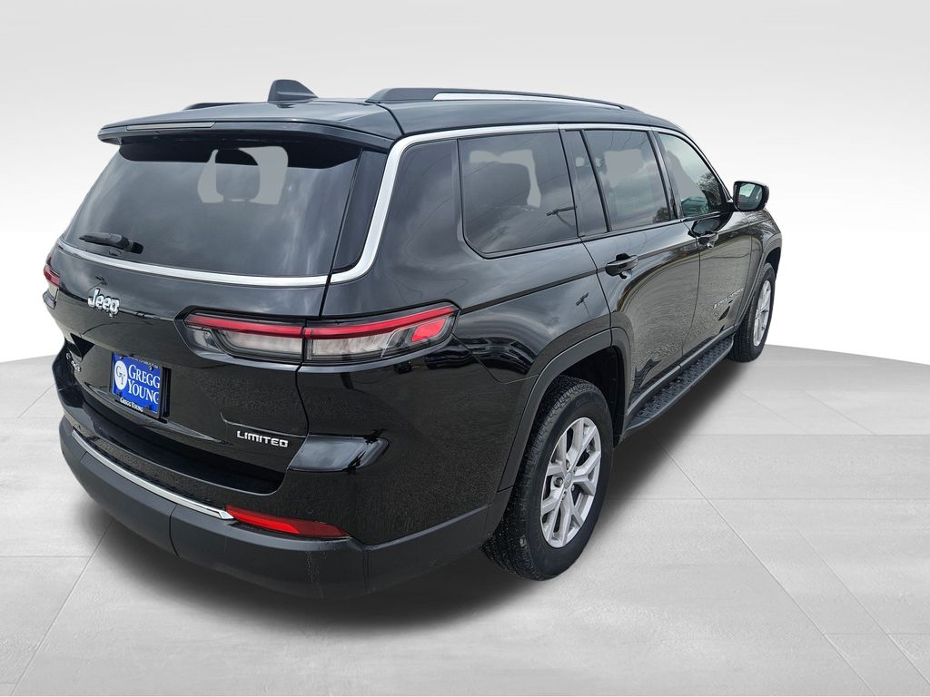 2022 Jeep Grand Cherokee Limited photo 2