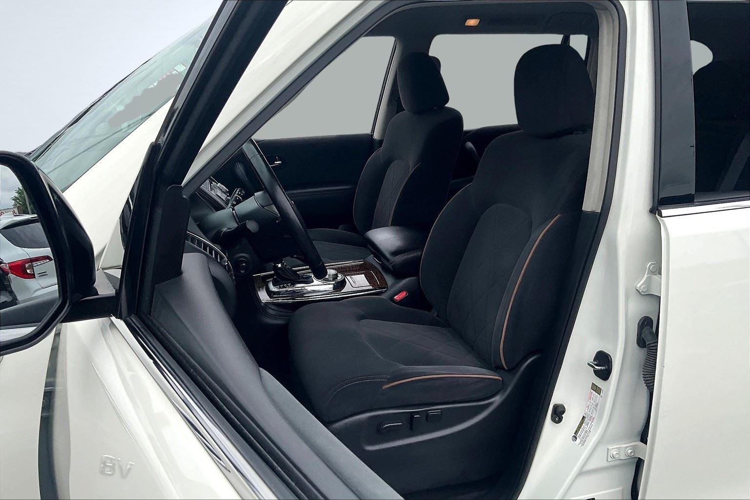 2019 Nissan Armada SV photo 21