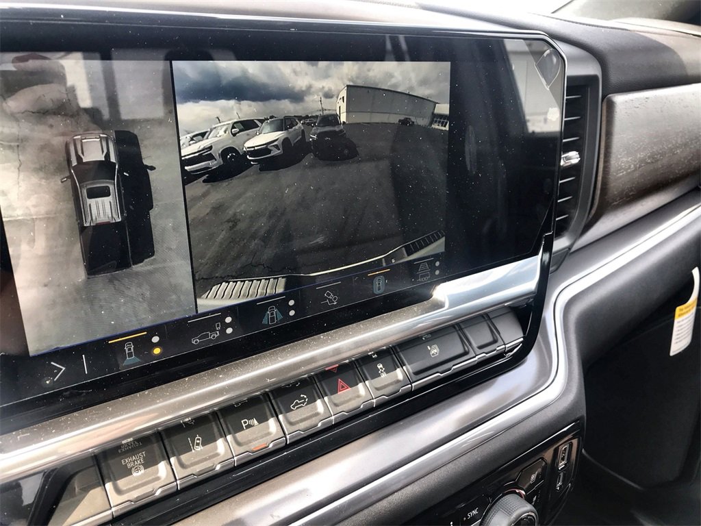 2025 Chevrolet Silverado 2500HD High Country photo 17