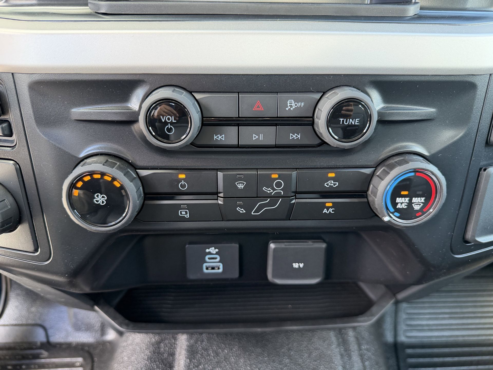 2026 Ford F-250 XL photo 4