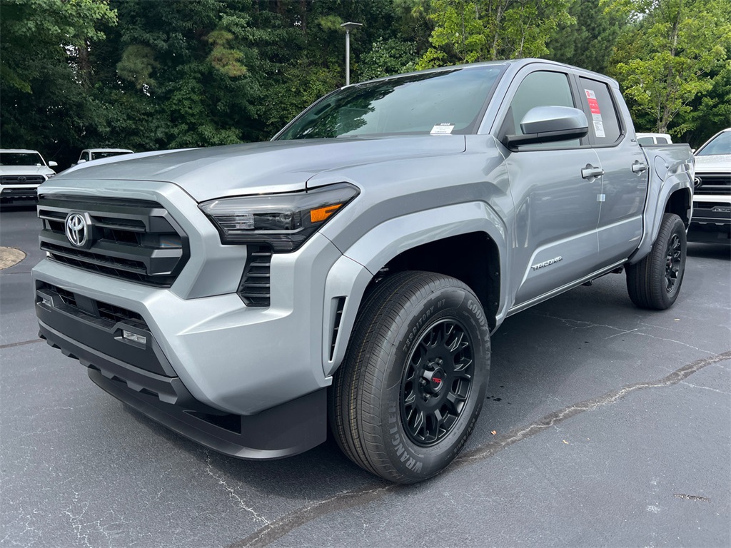 2025 Toyota Tacoma SR5 photo 7