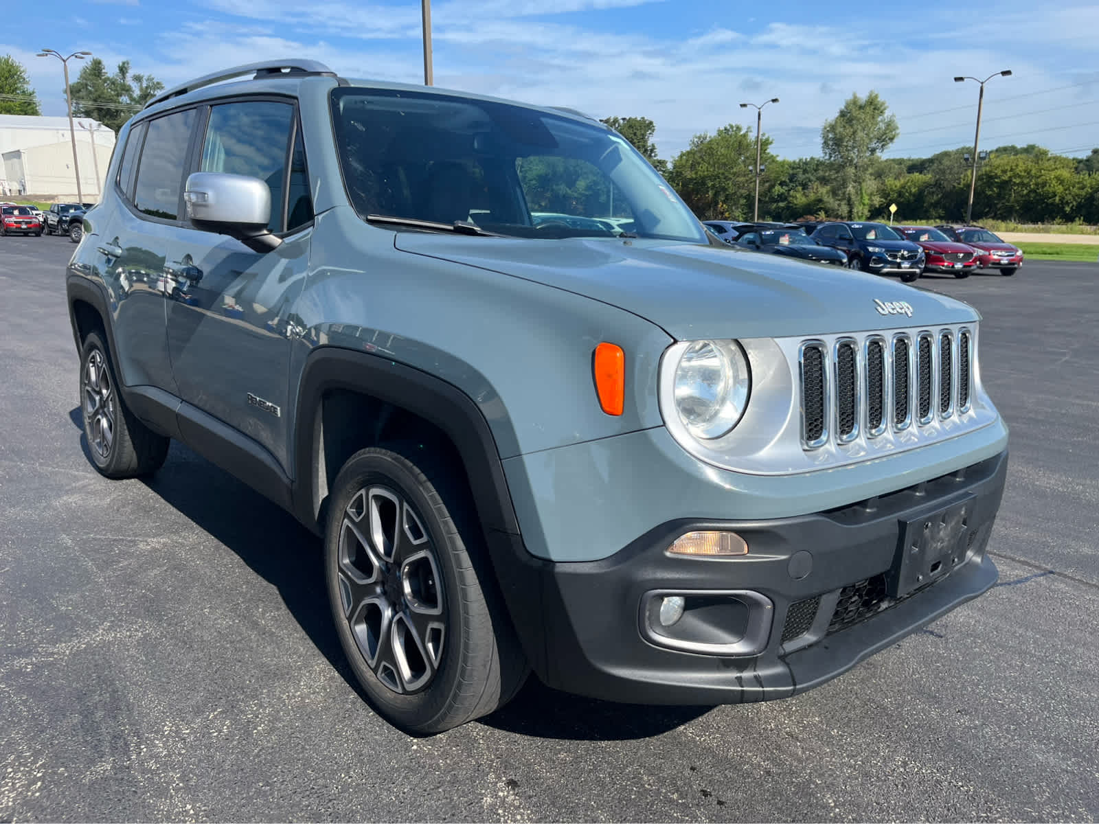 Used 2017 Jeep Renegade Limited with VIN ZACCJBDB7HPE48436 for sale in Dyersville, IA