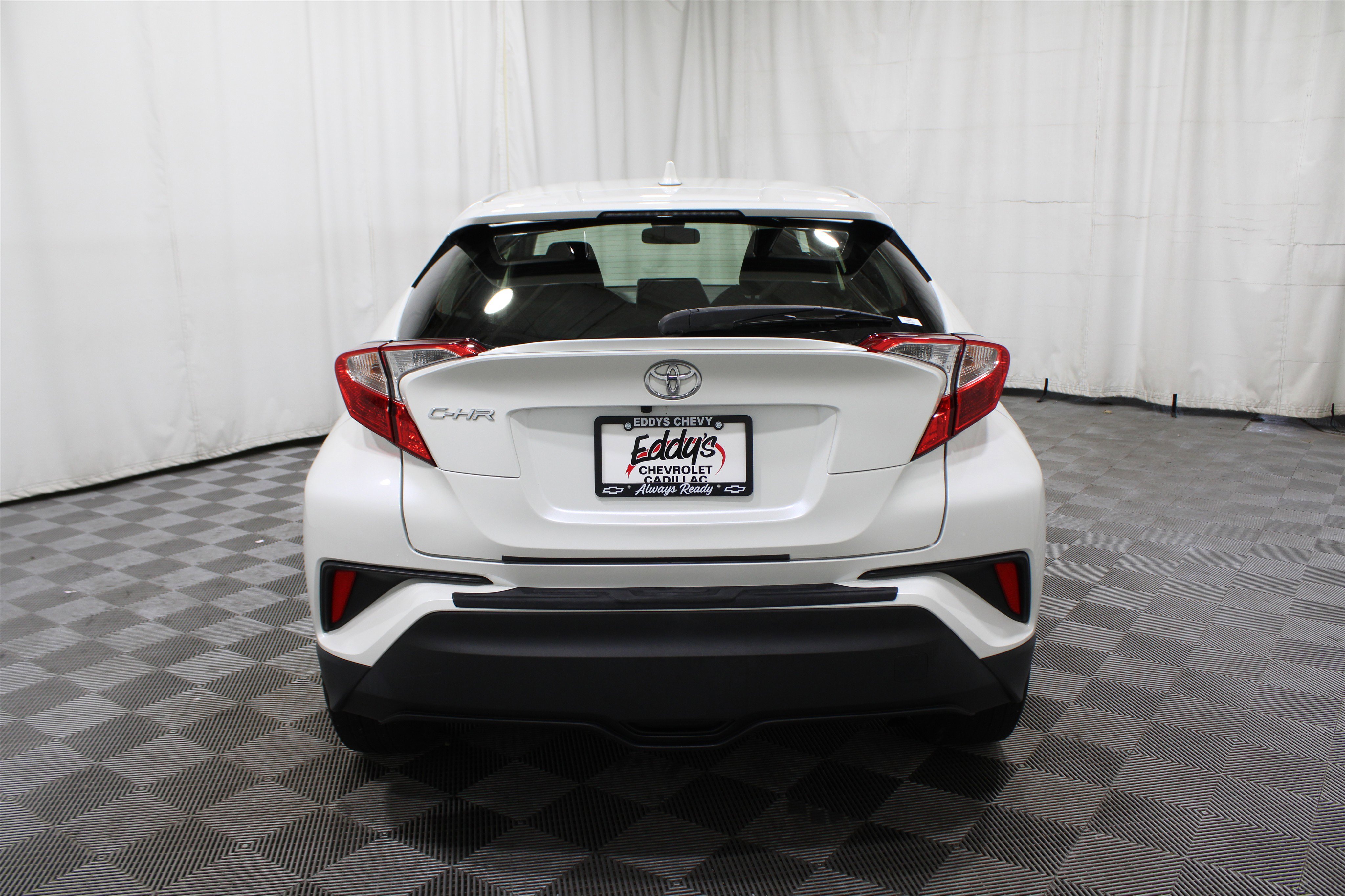 2020 Toyota C-HR LE photo 25