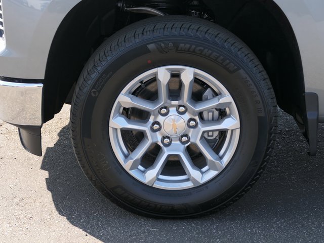 2025 Chevrolet Silverado 1500 LT photo 13