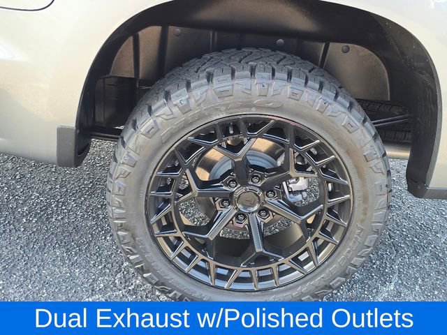 2025 Chevrolet Silverado 1500 RST photo 13