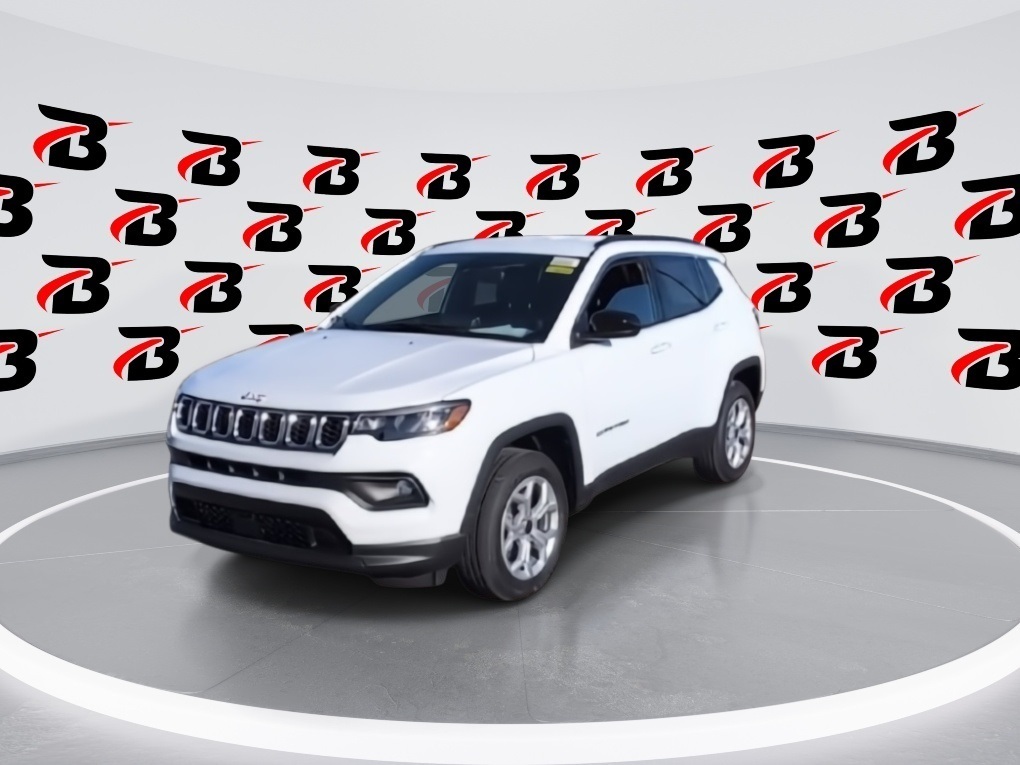 2026 Jeep Compass Latitude photo 2