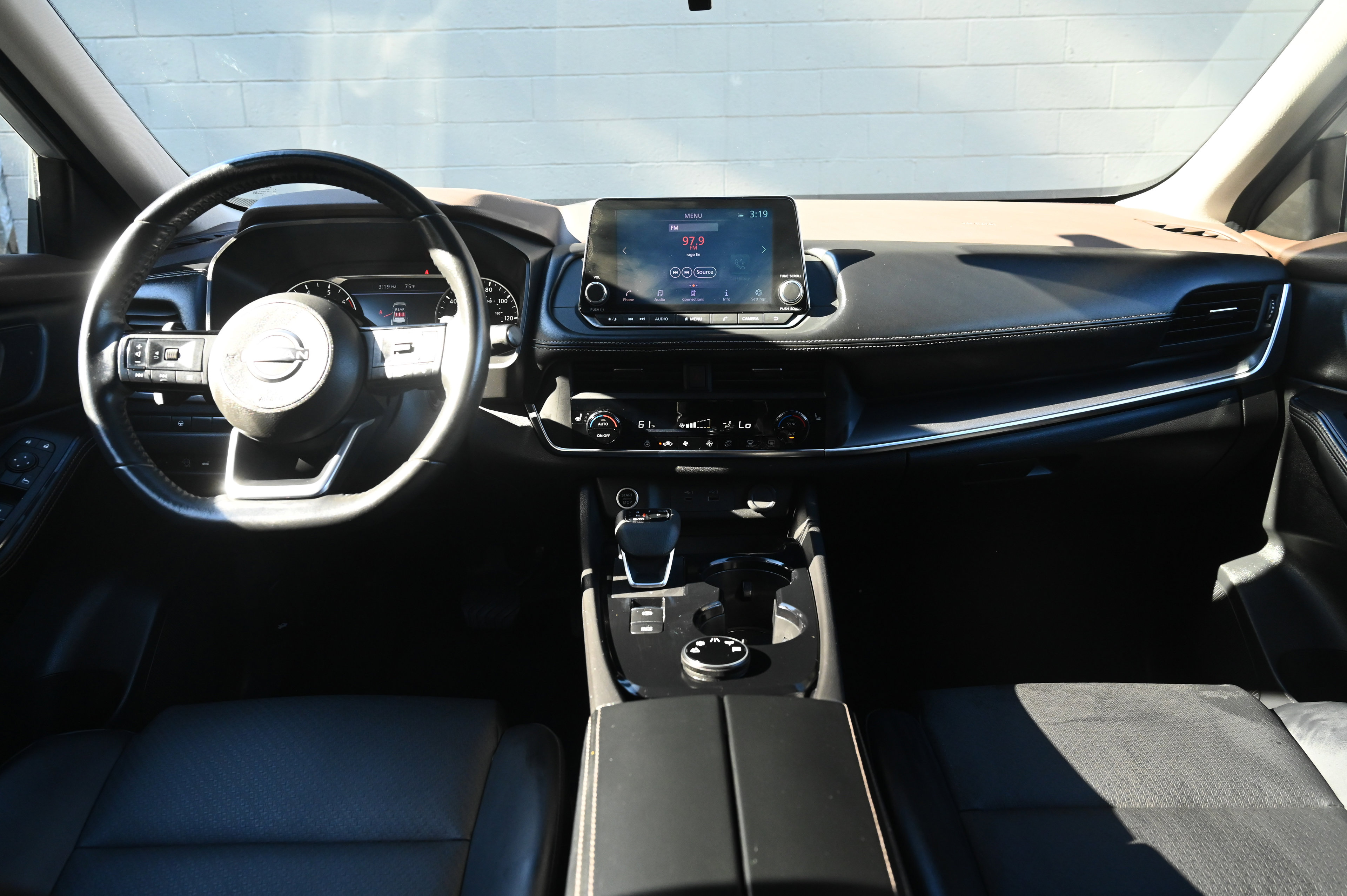 2023 Nissan Rogue SV photo 30