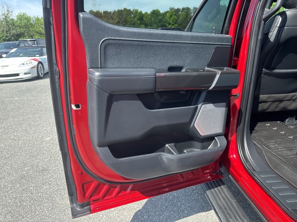 2023 Ford F-150 Lariat photo 25