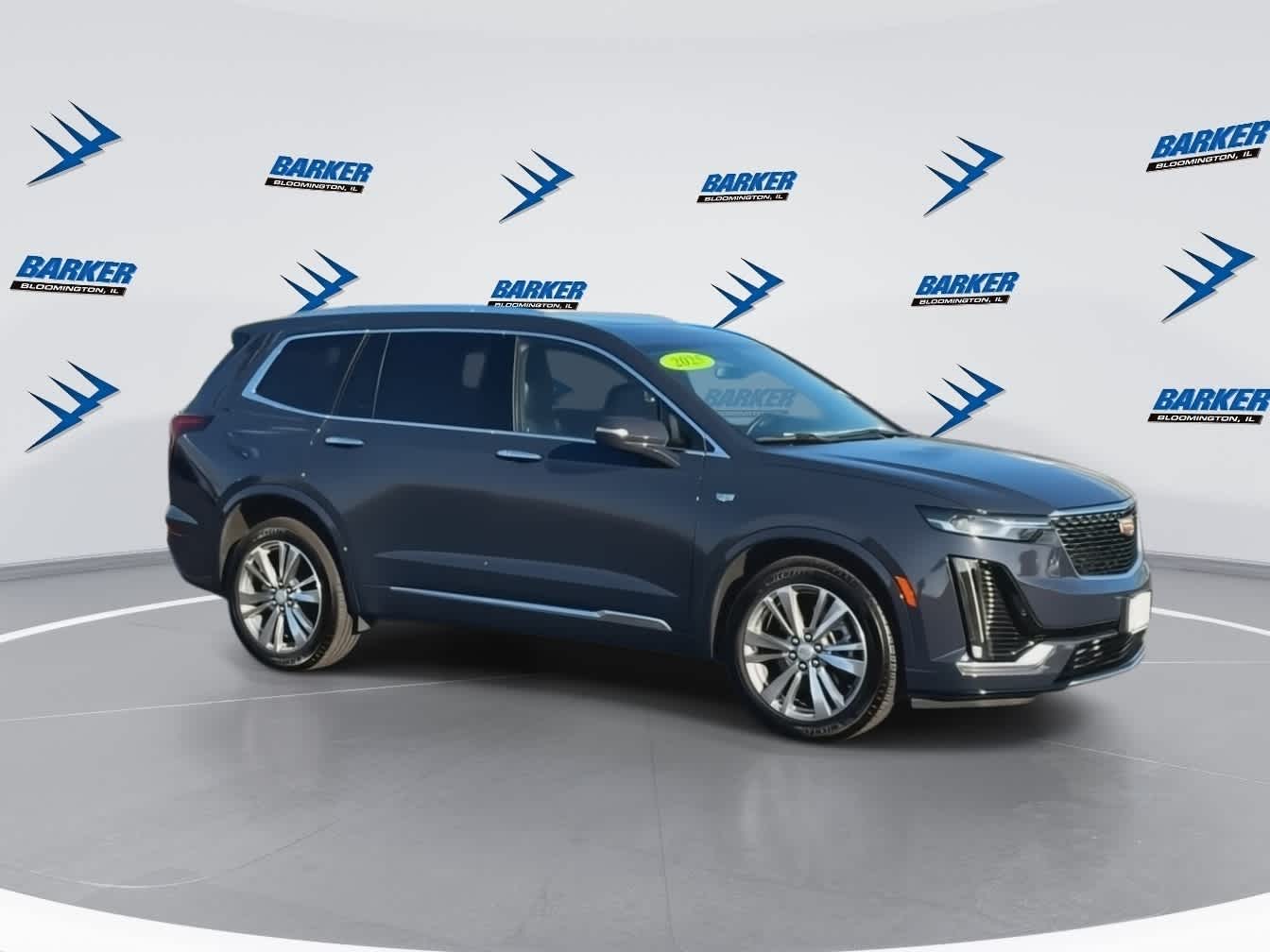 2025 Cadillac XT6 Premium Luxury photo 2