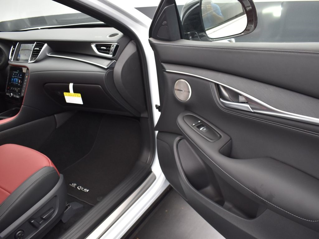 2025 Infiniti QX55 Sensory photo 21