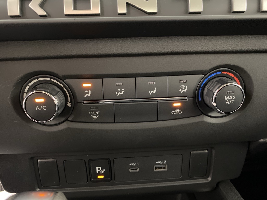 2025 Nissan Frontier SV photo 14