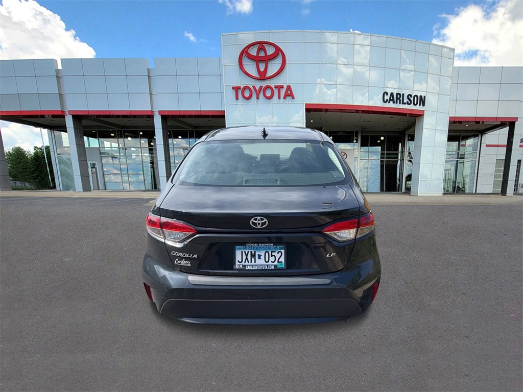 2022 Toyota Corolla LE photo 4