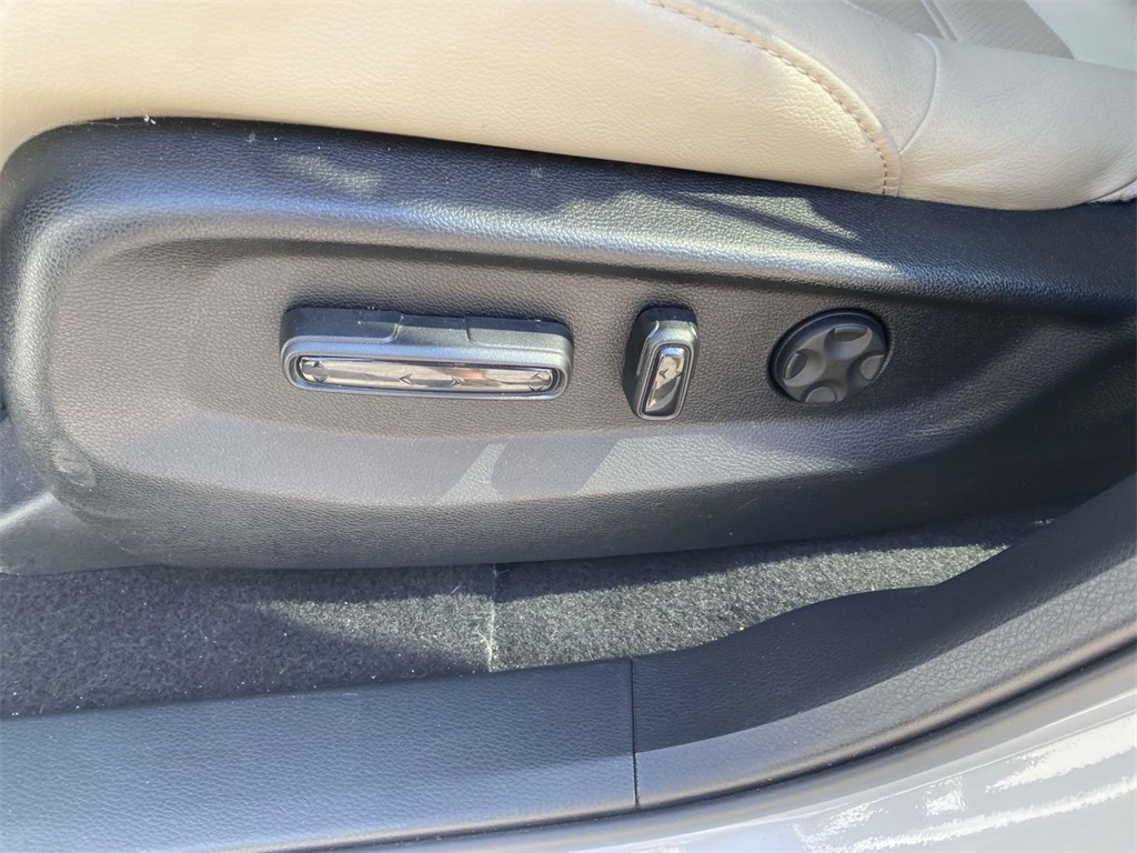 2019 Honda CR-V EX-L photo 13