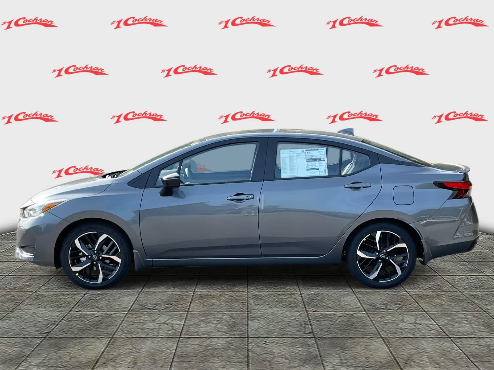 2025 Nissan Versa SR photo 6