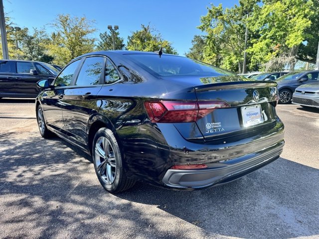 2024 Volkswagen Jetta SE photo 3