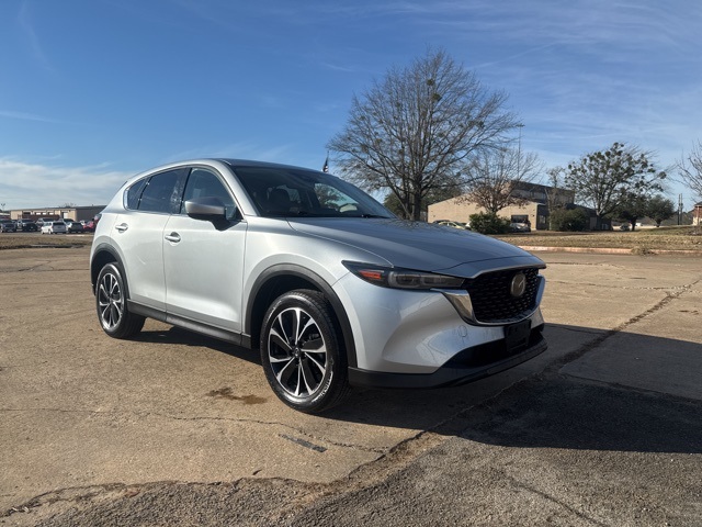2023 Mazda CX-5 S Premium package