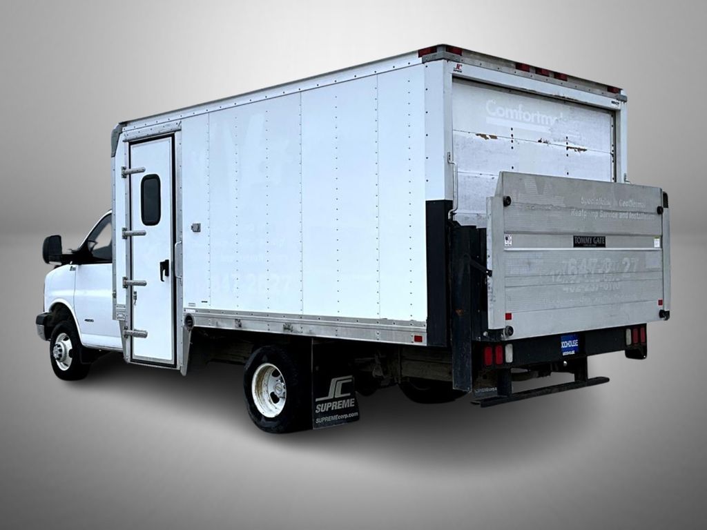 2012 Chevrolet Express Base photo 7