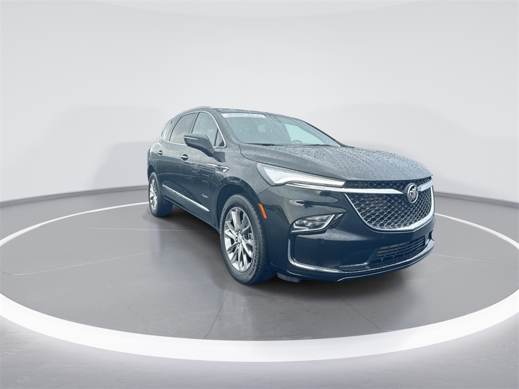 2022 Buick Enclave Avenir photo 2