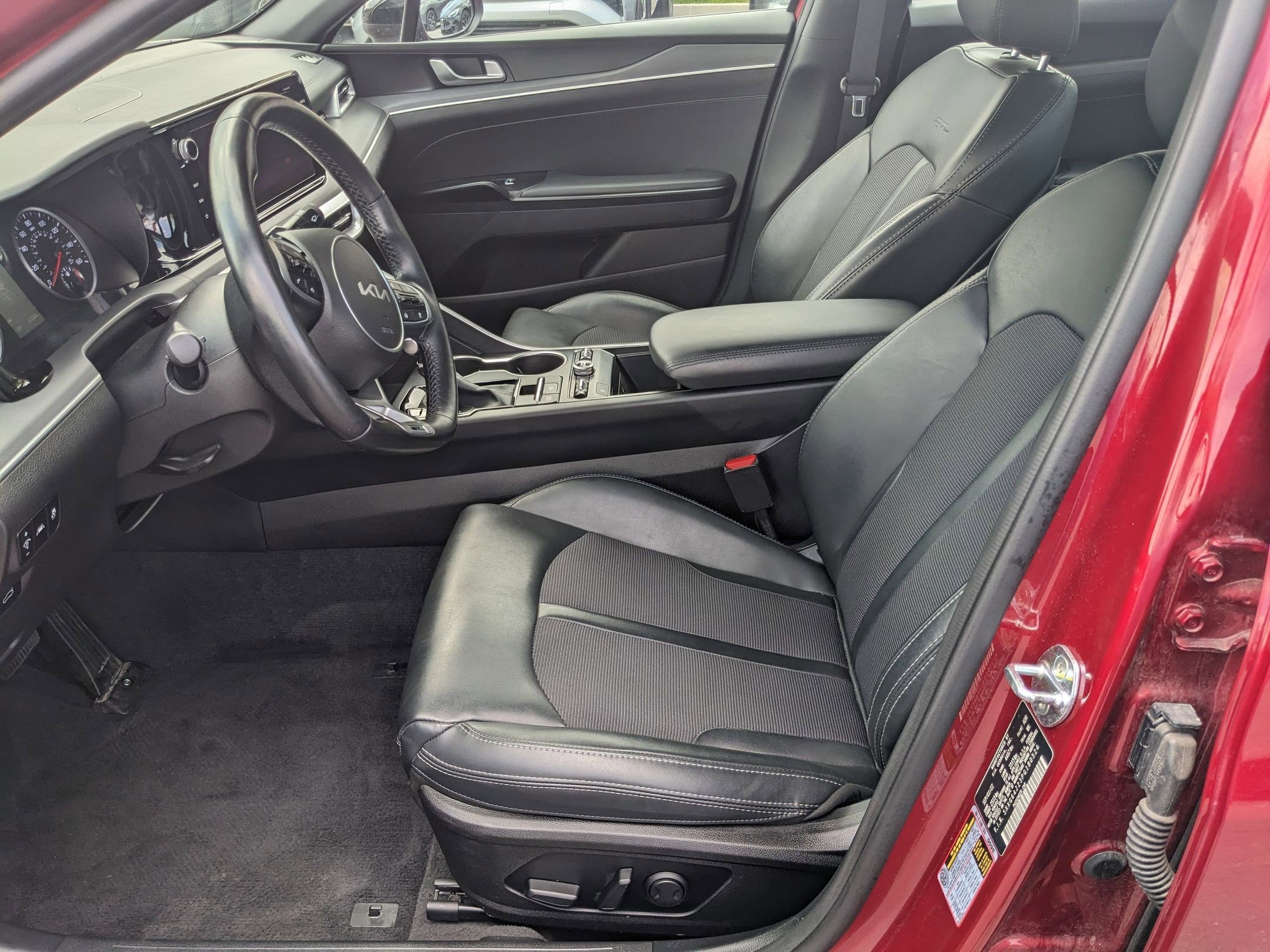 2023 Kia K5 GT-Line photo 16