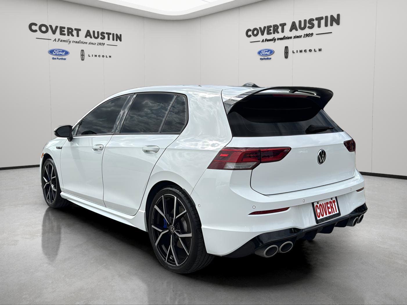 2024 Volkswagen Golf R photo 3