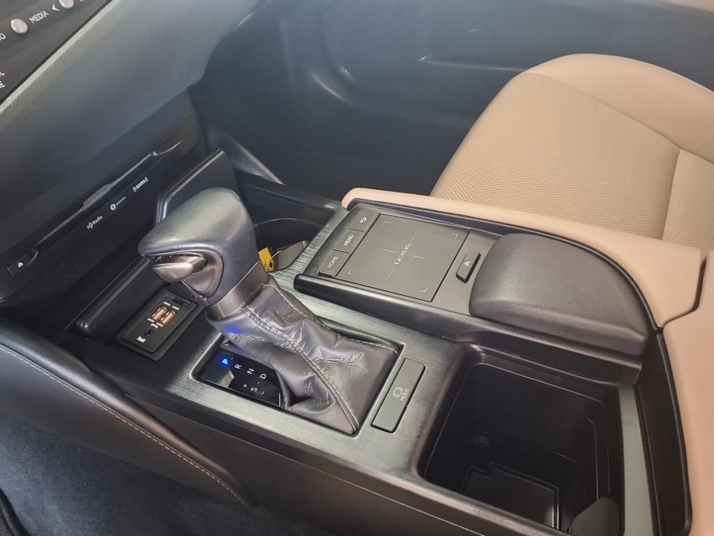 2020 Lexus ES 350 Base photo 21
