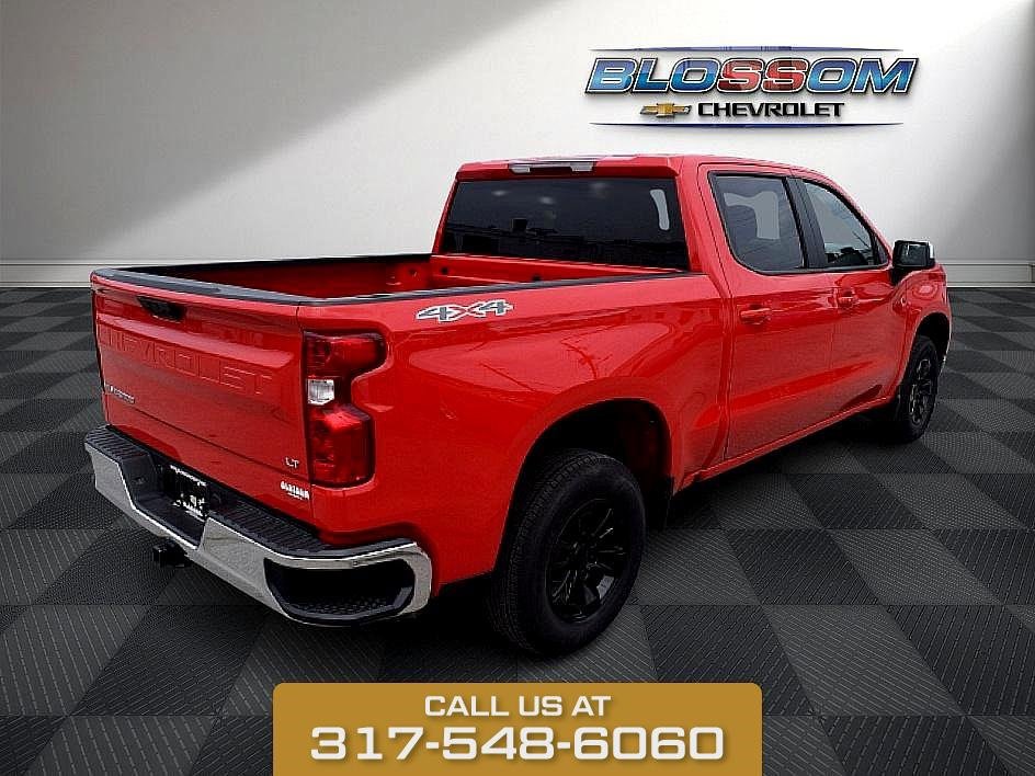 2025 Chevrolet Silverado 1500 LT photo 7
