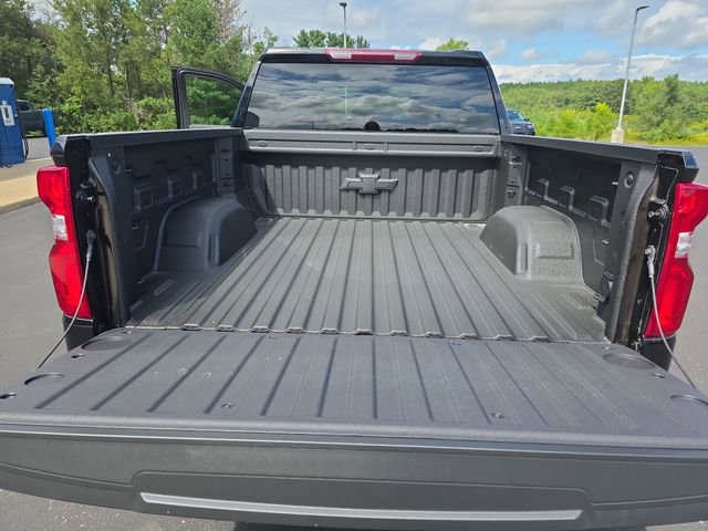 2025 Chevrolet Silverado 1500 RST photo 19