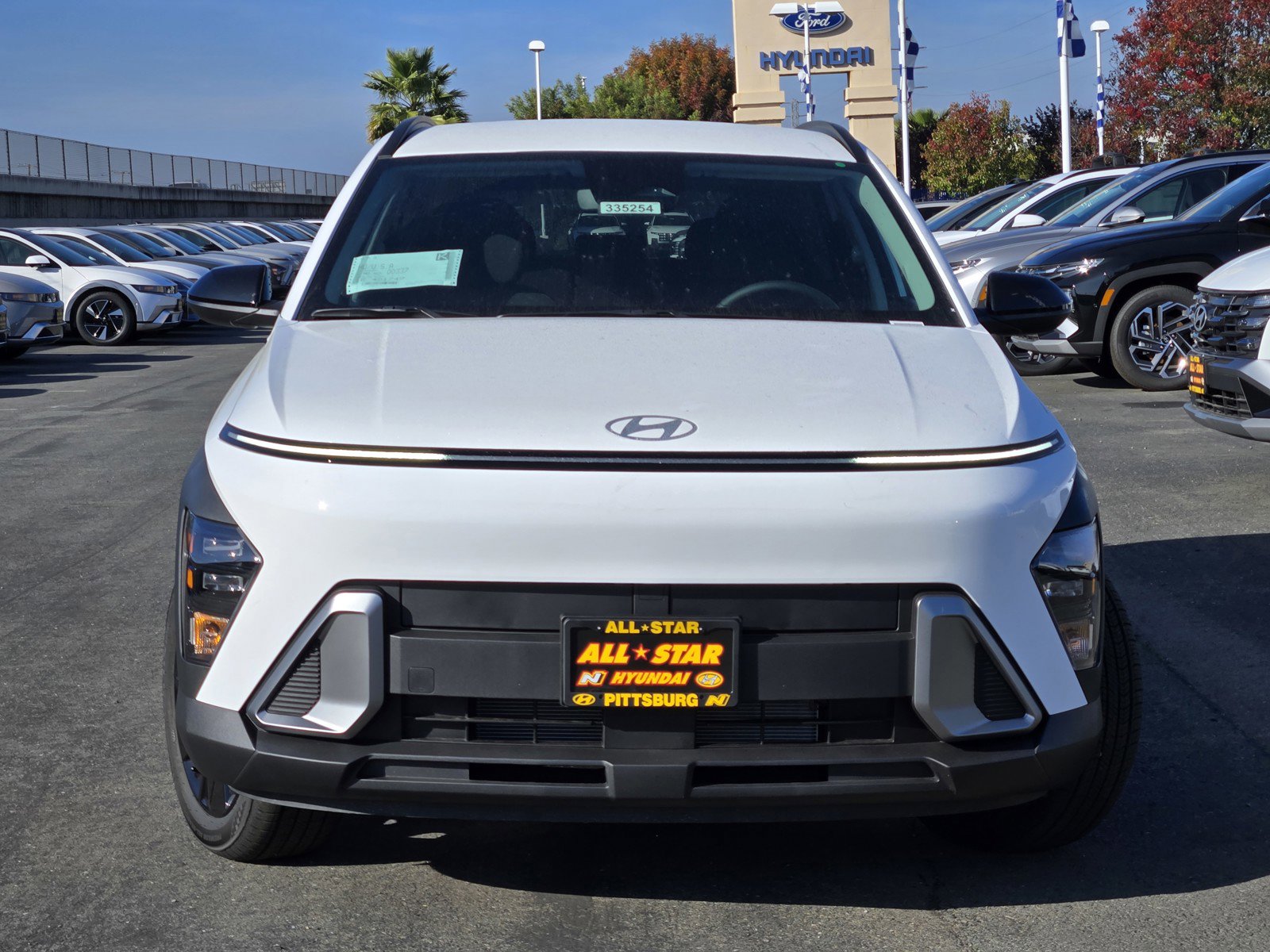 2026 Hyundai Kona SEL photo 2