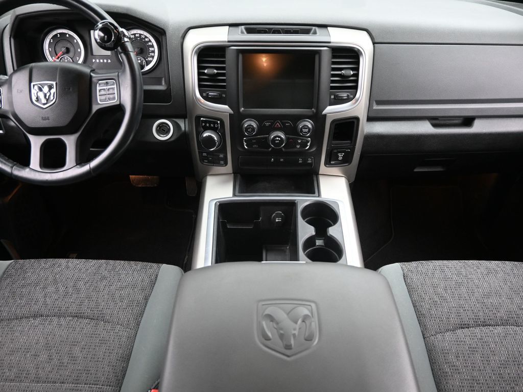 2015 Ram 1500 Big Horn photo 9