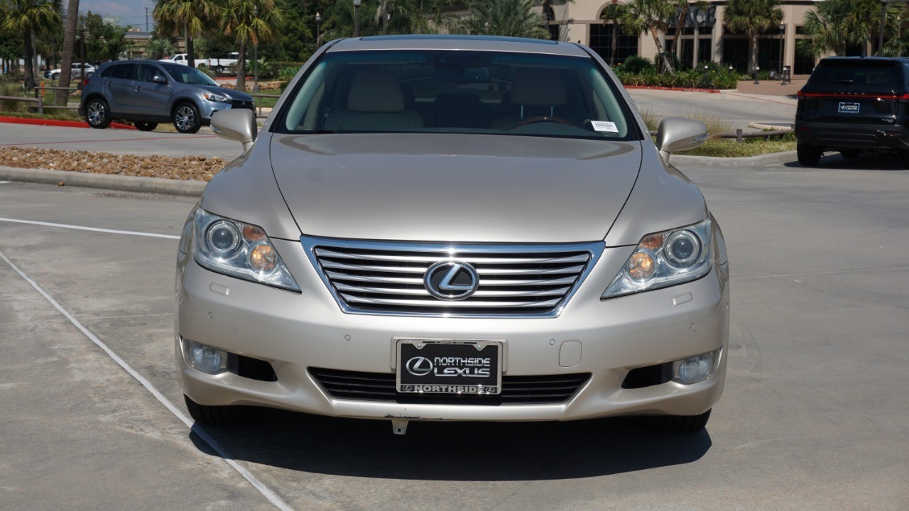 2011 Lexus LS 460 photo 2
