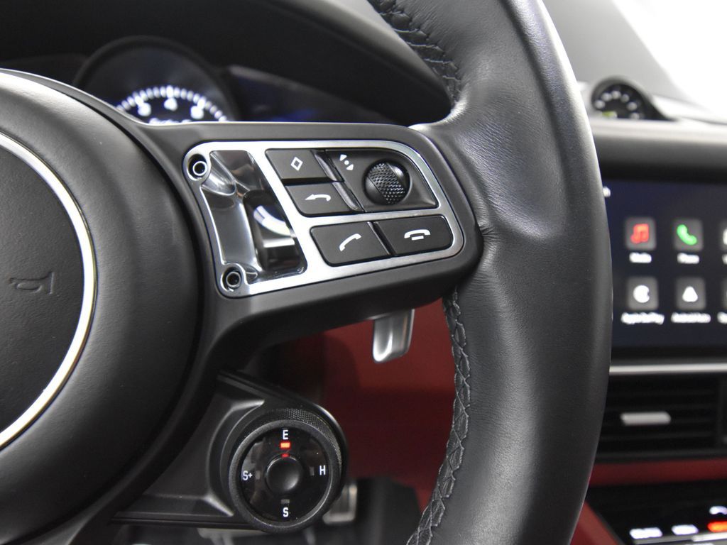 2022 Porsche Cayenne E-Hybrid Turbo S photo 22