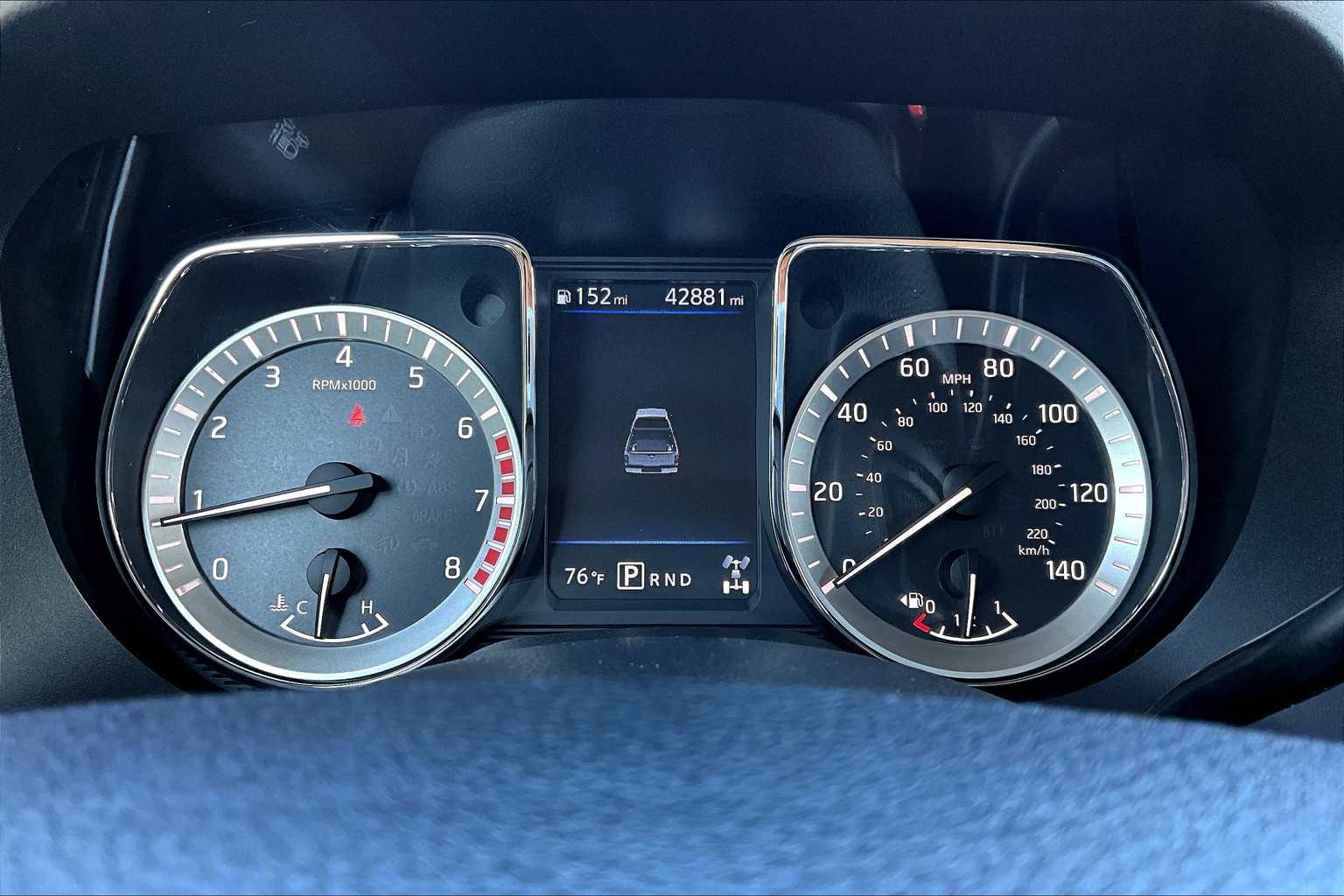 2019 Nissan Titan SV photo 24