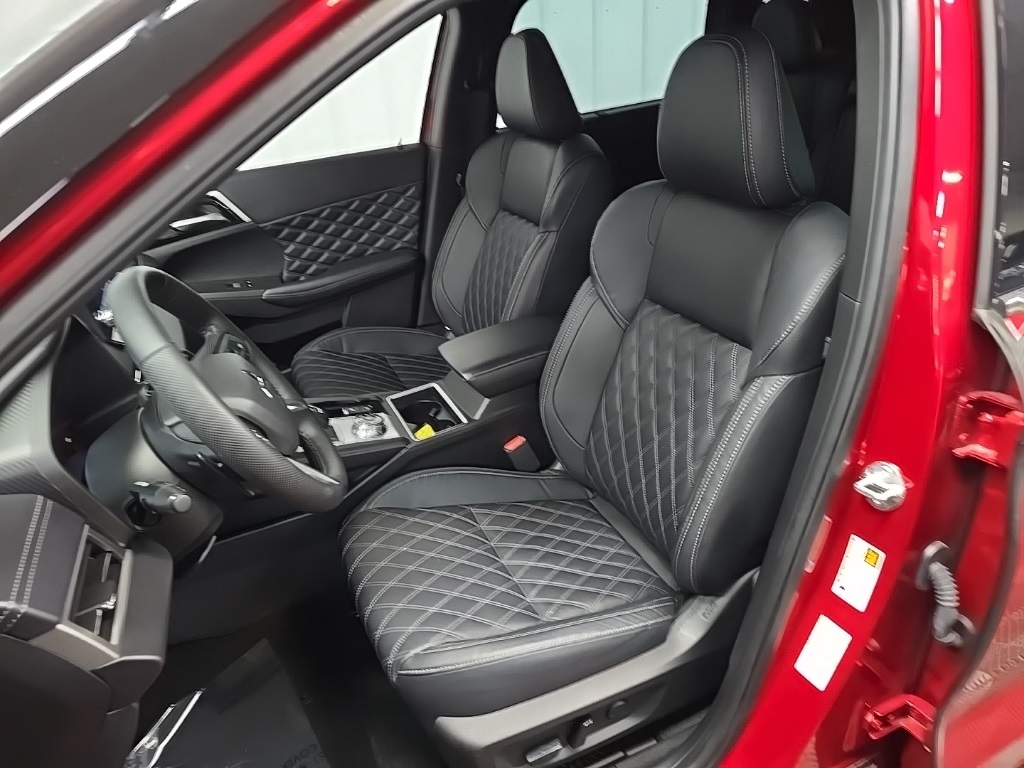2023 Mitsubishi Outlander PHEV SEL photo 31
