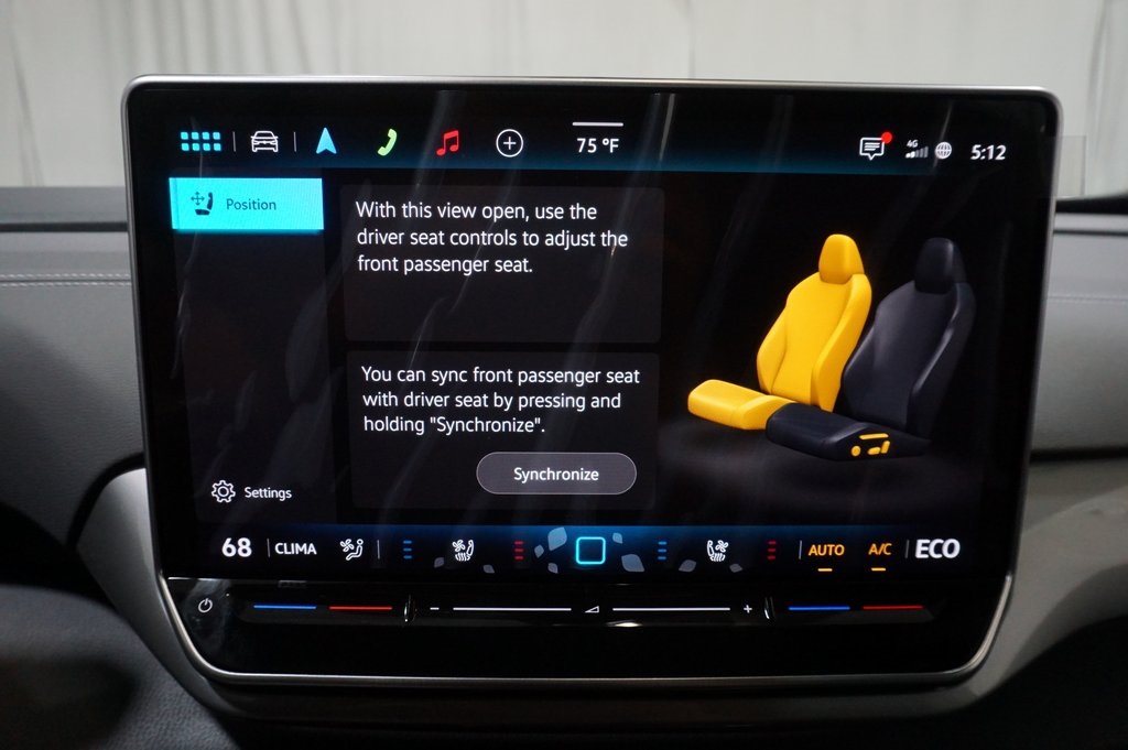 2025 Volkswagen ID.4 Pro Plus photo 20