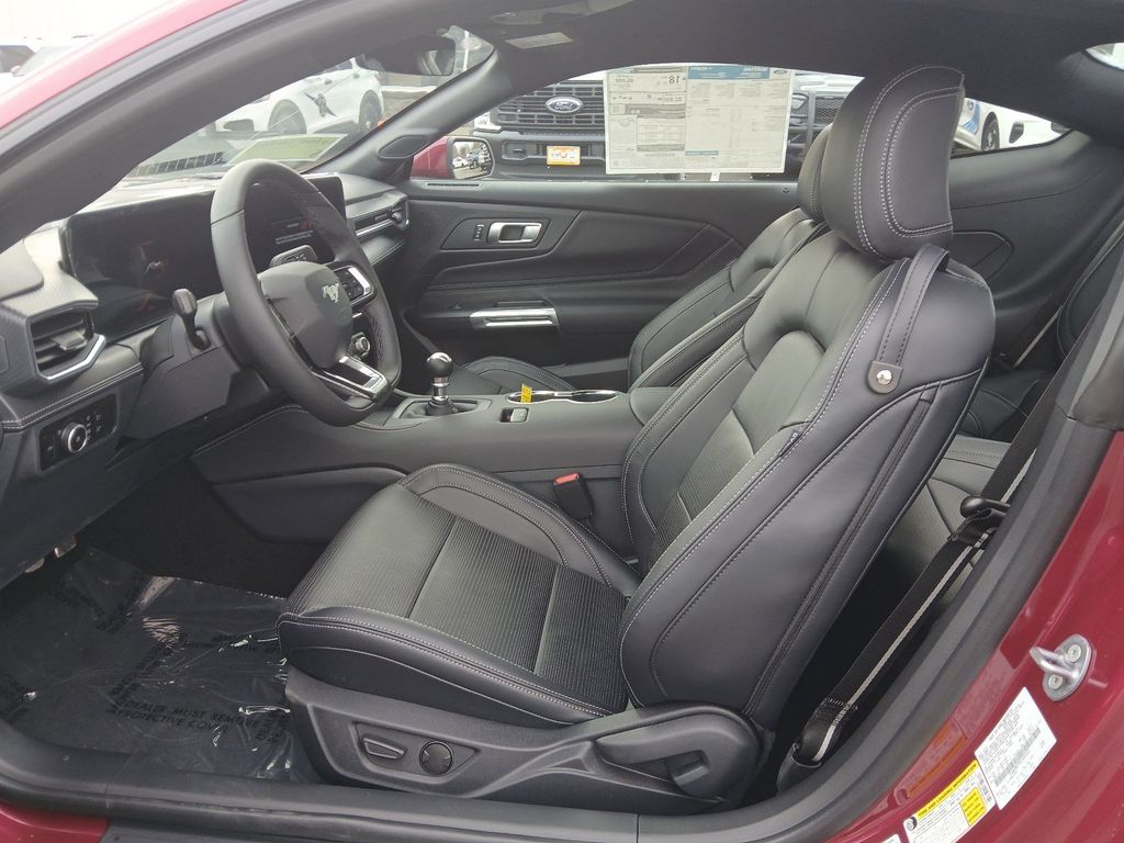 2025 Ford Mustang GT Premium photo 4