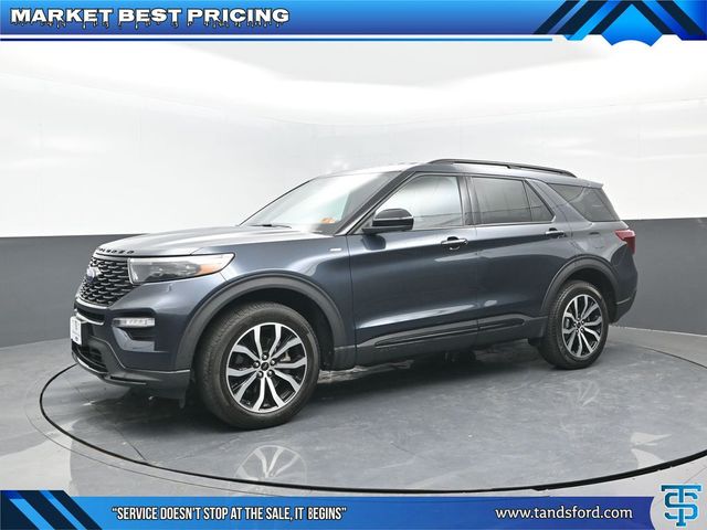 2023 Ford Explorer ST-LINE's photo