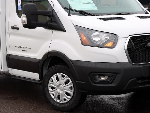 2024 Ford Transit photo 3