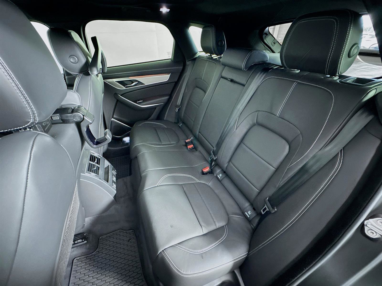 2026 Jaguar F-PACE P250 R-Dynamic S photo 20