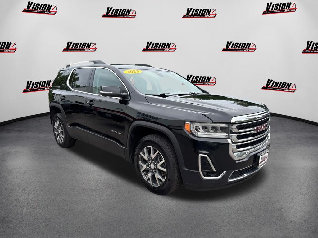 2023 Gmc Acadia SLT photo 2