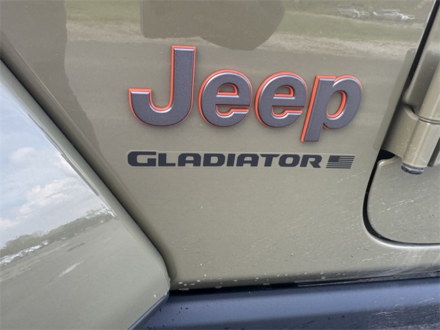 2025 Jeep Gladiator Mojave photo 14